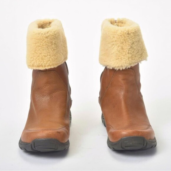 Uggs Brown Leather Ankle Shearling Cuff Bootie Size US 8  / EUR 39 - Picture 3 of 6
